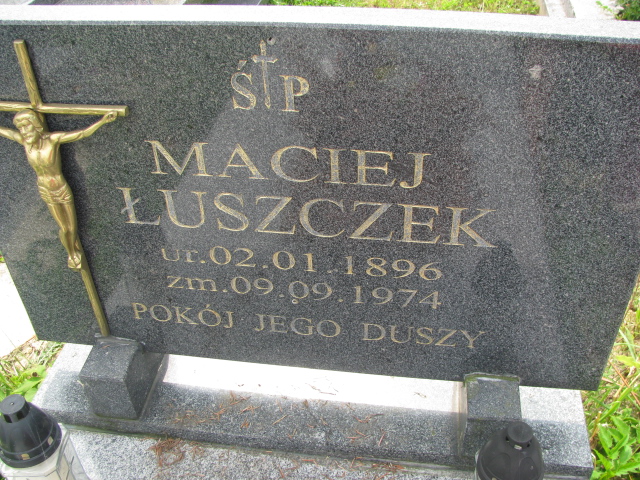 Grób Maciej Łuszczek